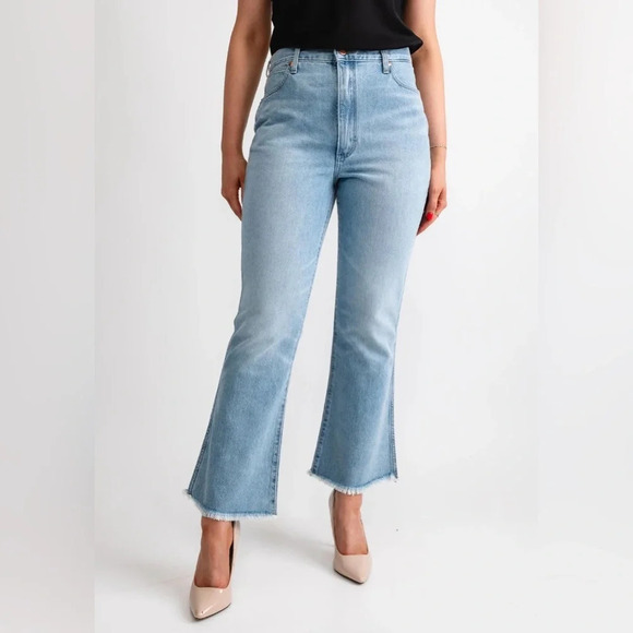 Wrangler Wrock 627 High Rise Kick Flare Jeans Light Wash Raw Hem - Picture 5 of 13